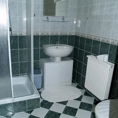 Andrea Apartmanhaz