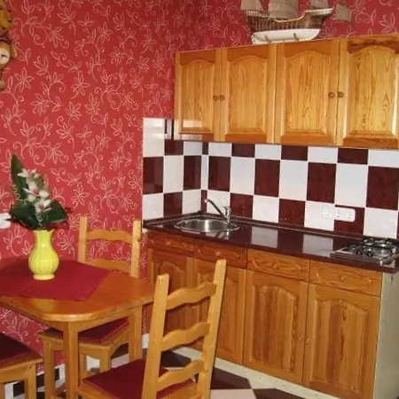 Appartement Andrea Apartmanhaz