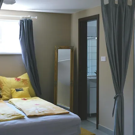 Andrea Apartmanhaz * Balatonlelle